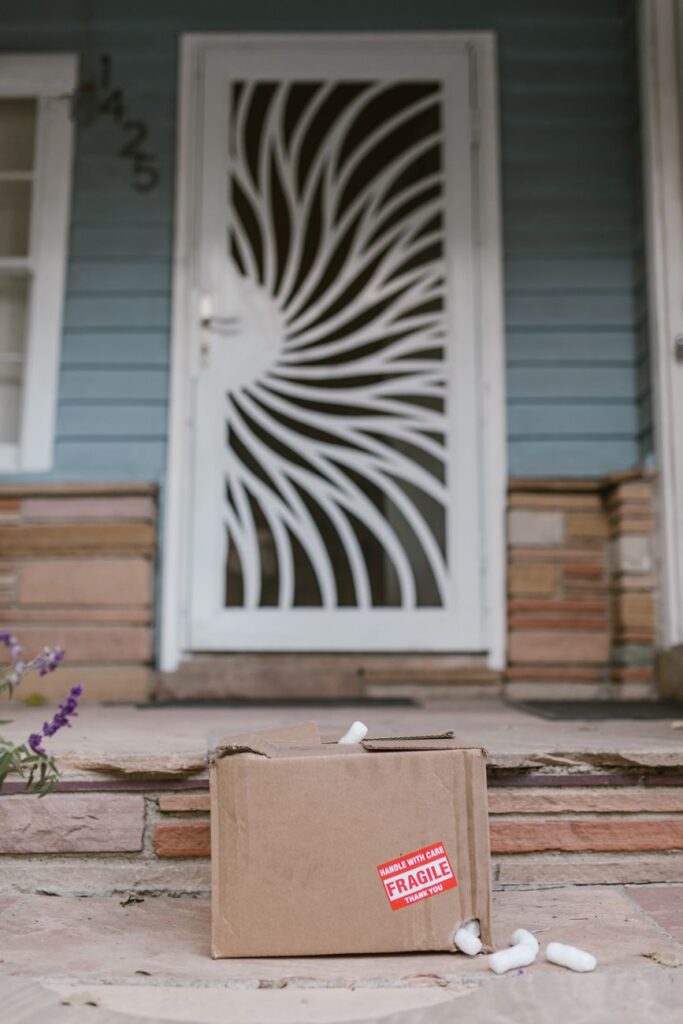 What should sellers do when customers receive damaged products? — Damaged Products Received: Immediate Steps for Sellers